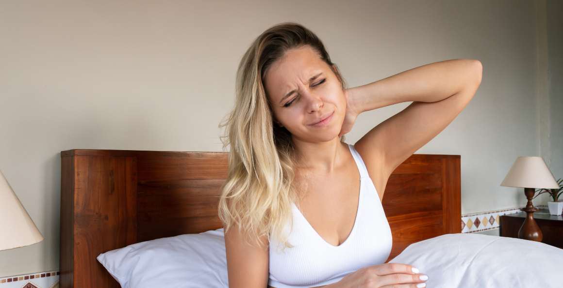 Tymczasowe metody łagodzenia bólu szyi spowodowanego nieprawidłowym spaniem