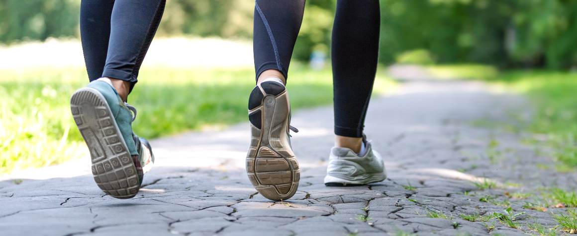 Czy spacerowanie przez 30 minut dziennie jest wystarczającym ćwiczeniem?